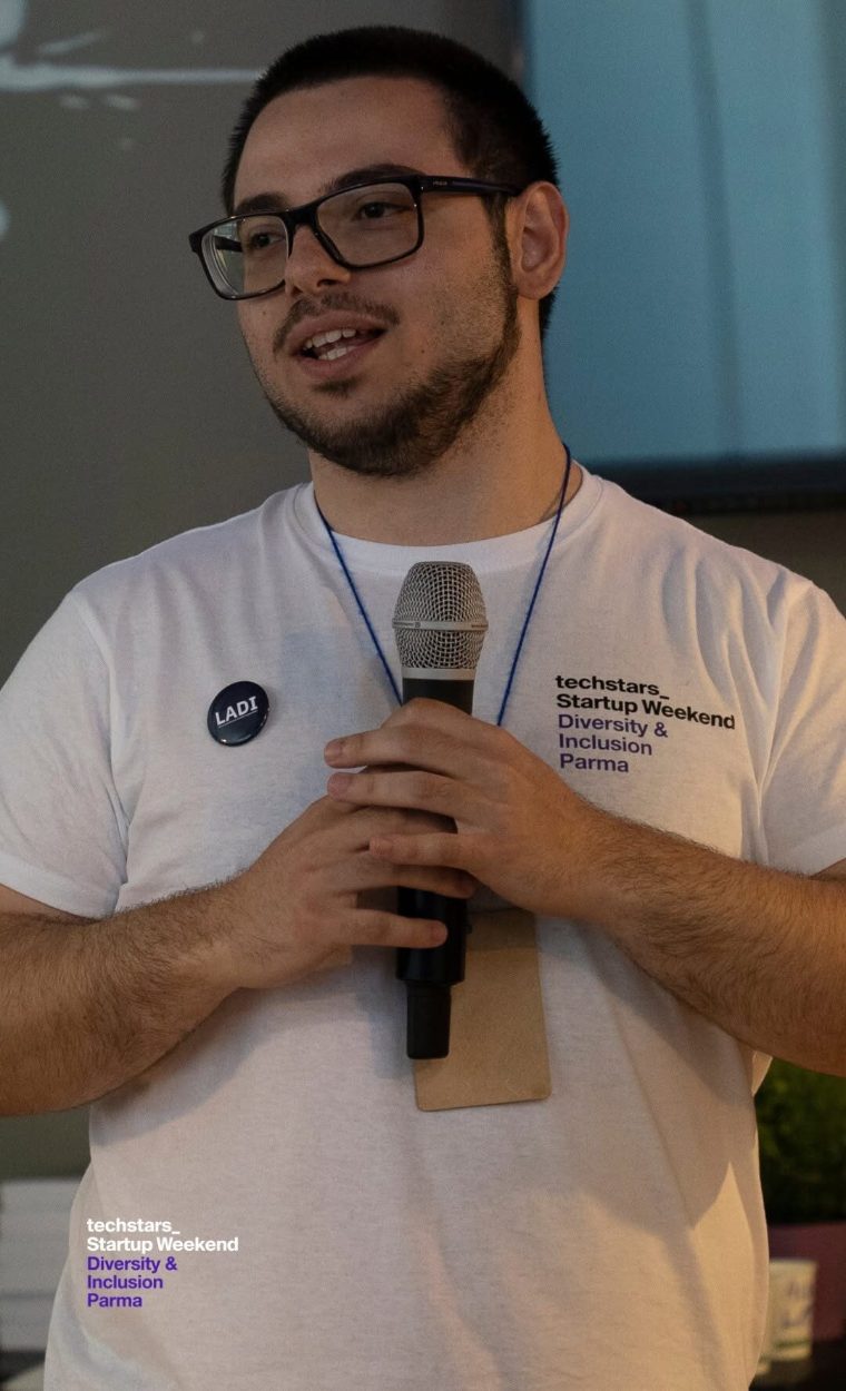Alessandro Cataldo sul palco del Techstars Startup Weekend Diversity & Inclusion di Parma